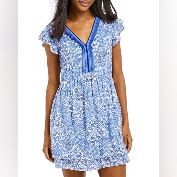 Vineyard Vines Dresses & Skirts - Vineyard Vines Scarf Print Dress